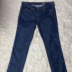 EUC Women’s Dark Blue GAP Limited Edition Skinny Jeans size 8 Regular